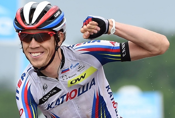 Russian rider Ilnur Zakarin of the Team Katusha celebrates as he crosses the finish lien to win on the Enzo and Dino Ferrari racetrck the 11th stage of the 98th Giro d'Italia cycling tour over 153 km from Forlì to Imola, Italy, 20 May 2015. ANSA/DANIEL DAL ZENNARO