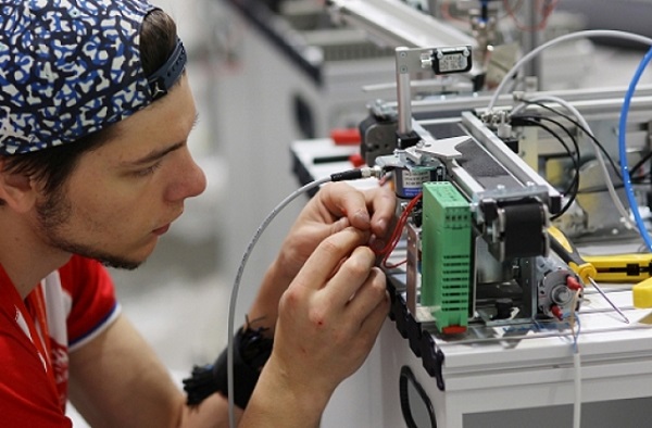 full-150834888377e3304f14773476bfa09d56c66c538d