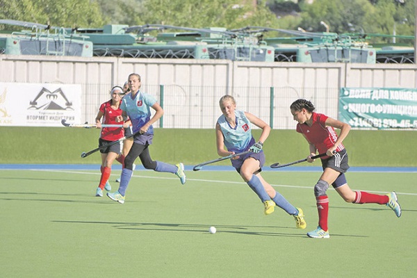 ХОККЕЙ НА ТРАВЕ