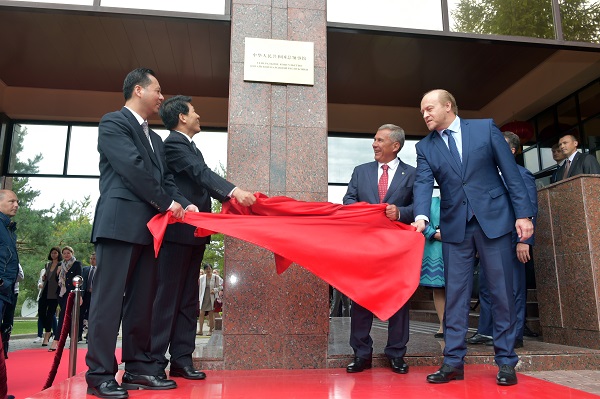 Китайцы_Пресс-служба Президента