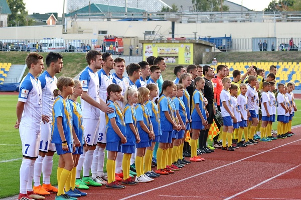 bsCEdhRg958-2000x1200