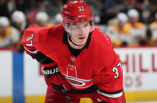 Нападающий-клуба-НХЛ-«Каролина-Харрикейнз»-Андрей-Свечников