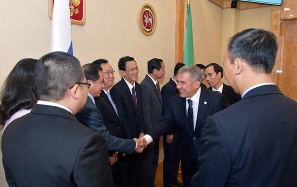 Рустам Минниханов провёл встречу с делегацией Социалистической Республики Вьетнам