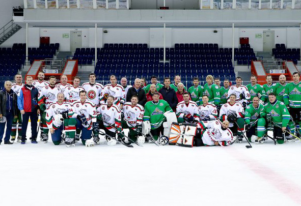 В Уфе победой ветеранов казанского «Ак барса» завершился всероссийский турнир на призы хоккейного клуба «Салават Юлаев»