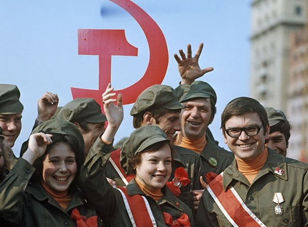 комсомольцы