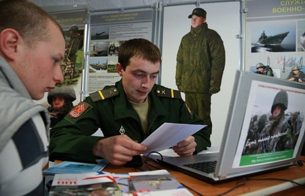 призывники смогут выбрать между срочной службой или по контракту