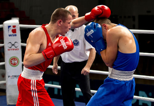 в Казани в Центре бокса и настольного тенниса стартовал XVI Всероссийский турнир класса «А» на призы заслуженного мастера спорта, чемпиона мира Айрата Хаматова.