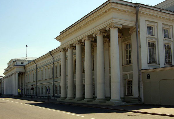 В Казани из-за съемок сериала «Зулейха открывает глаза» по одноименному роману Гузель Яхиной на время перекроют движение по улице Кремлевская.