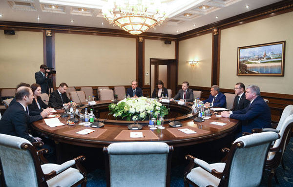 С-руководством-компании-Fischer-встретился--Рустам-Минниханов