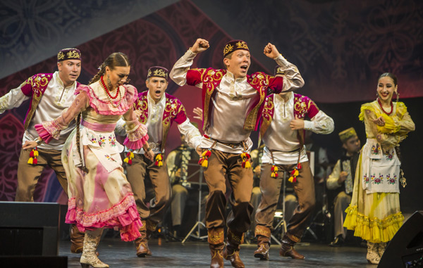 ансамбль-песни-и-танца-Татарстана