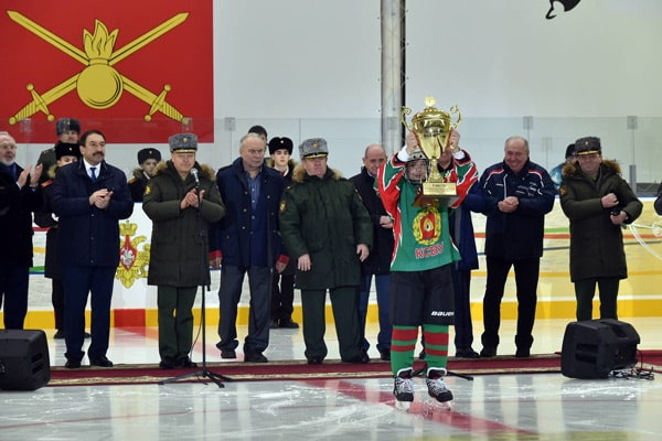 открытие-ледового-дворца-суворовец2