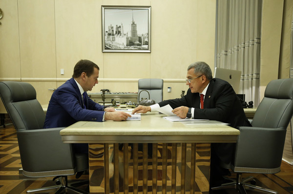 встреча-медведева-и-минниханова-в-москве