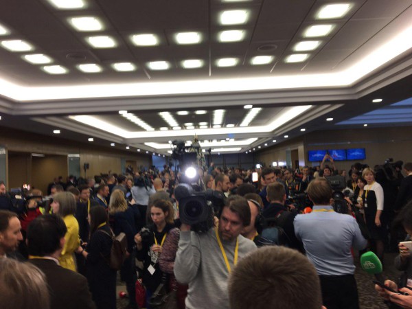 журналисты