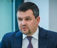 максим-акимов