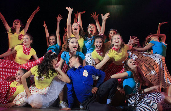 Студенческий-театр