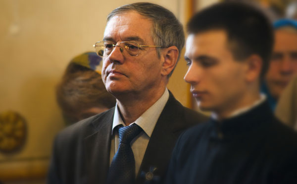 анатолий-елдашев