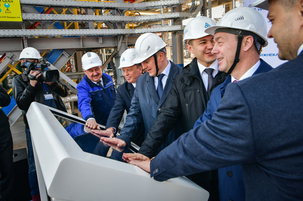 нижнекмскнефтехим1