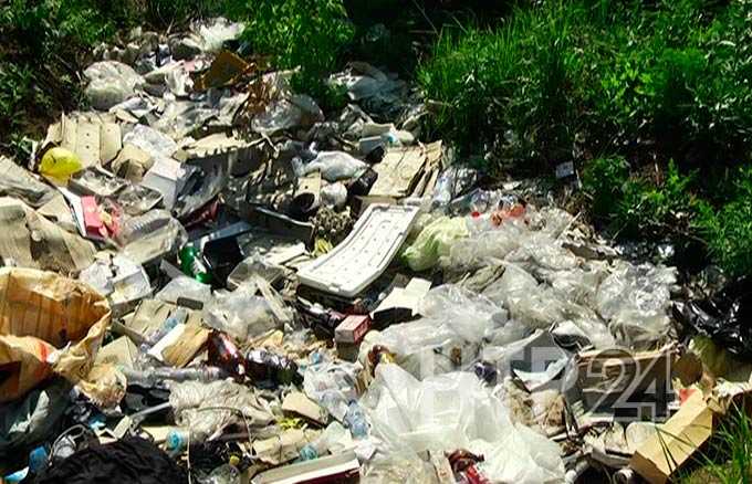 1560421647_svalka-v-centre-goroda-sjuzhe-bt