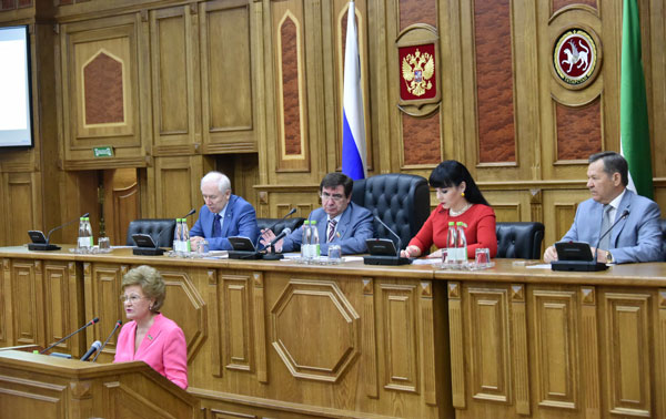 депутаты-фракции-«Единая-Россия