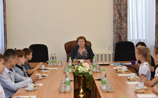 знакомство-с-профессией-депутата