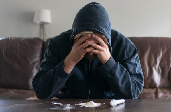 наркомания