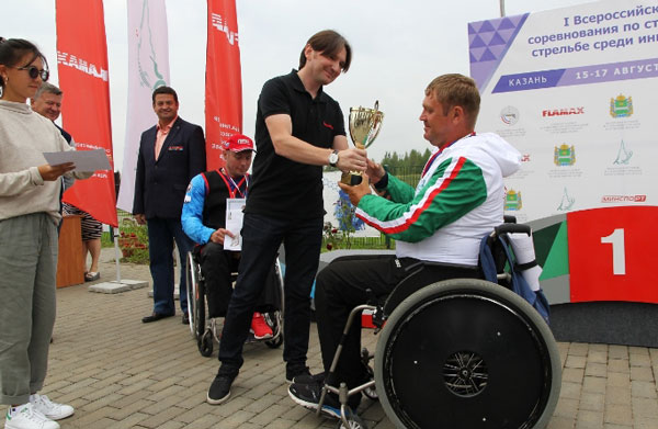 Александр-Сахарнов-стал-победителем-первых-Всероссийских-соревнований-по-парастендовой-стрельбе