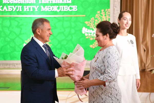 чествованию-лучших-семей-республики2