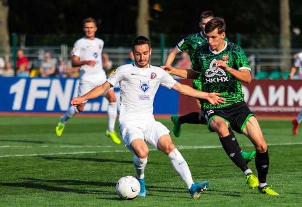 нефтехимик-футбол