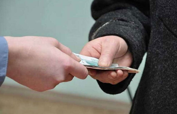 вымогатель