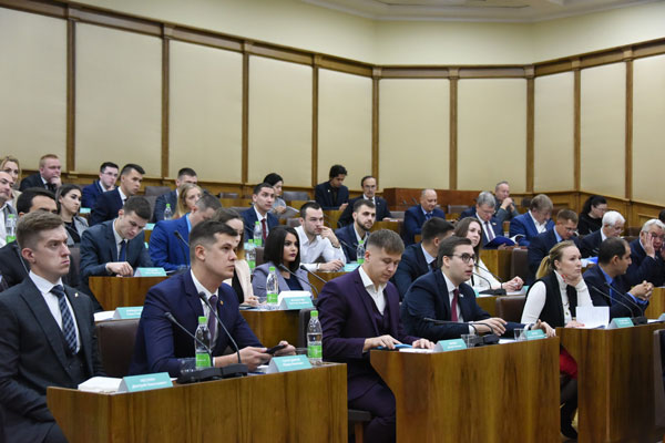 заседание-молодежногго-парламента