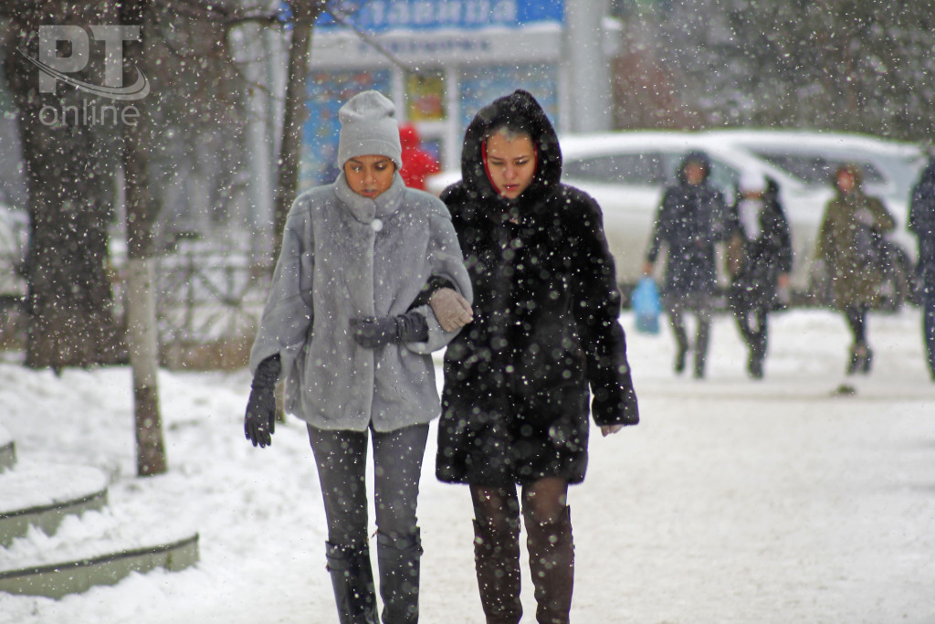 Погода_снег_горожане_A8G4455