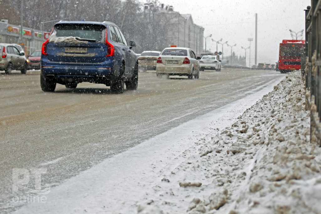 Дорога_Снег_автомобиль_A8G4494