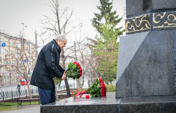 возложение-цветов