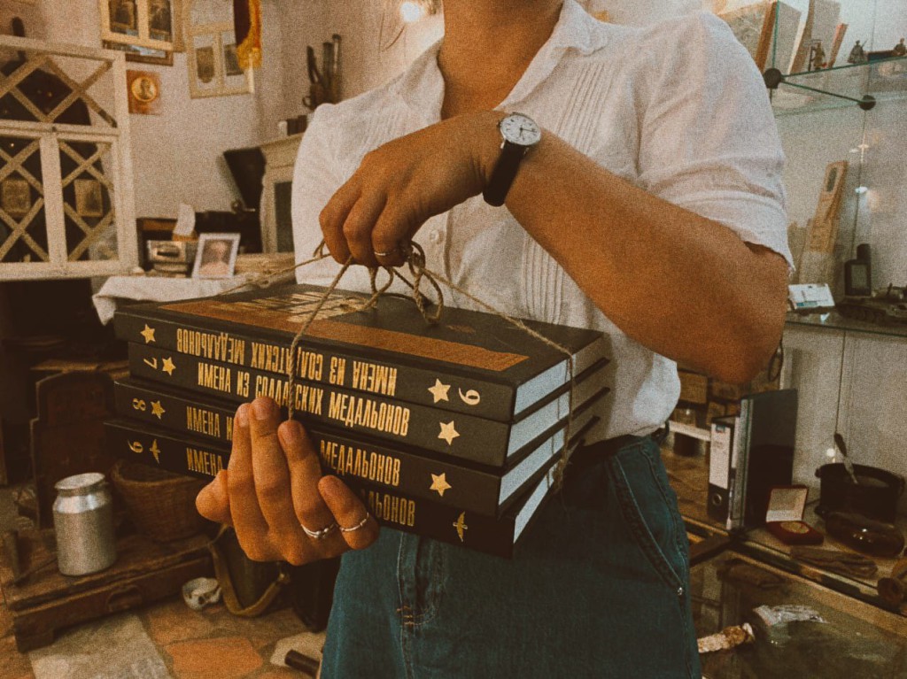 c7dcf04c-0204-4dbb-b523-af99124aea6d