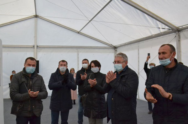 компания-август