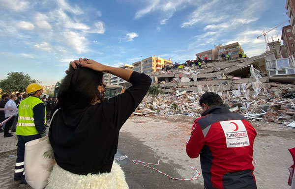 измир-землятресение