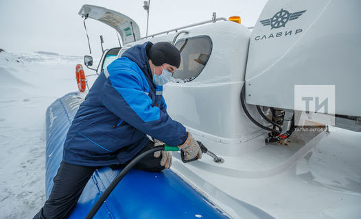 плавучая-заправка