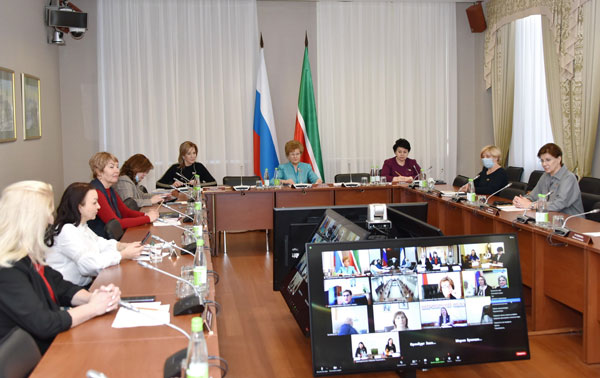 женщины-депутаты