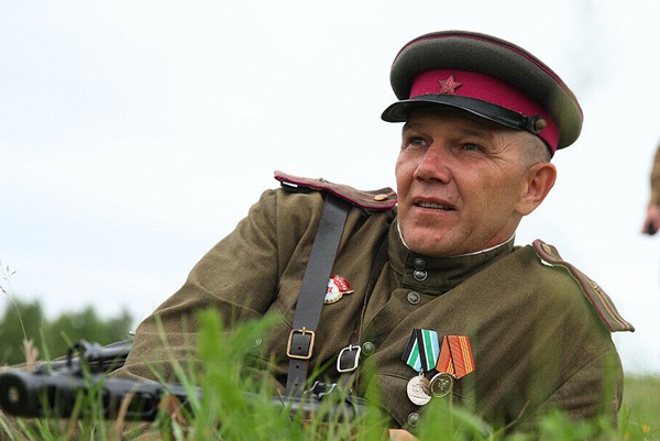 военно-исторический-фестиваль-«Атака-с-ходу»