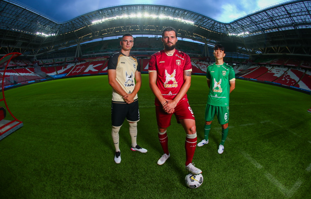 Форма сезон 2021_22