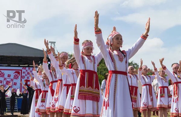 В объятиях летнего солнца: Валда шинясь