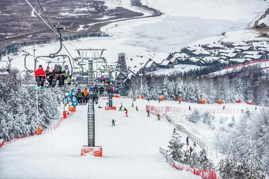 Трассы элитные и экономные: горные лыжи в Татарстане