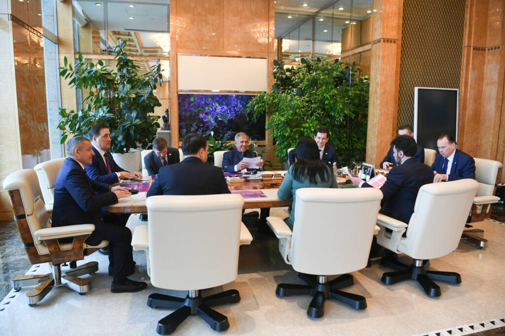 Минниханов и Бакальчук обсудили возможность создания в Татарстане мегакластера