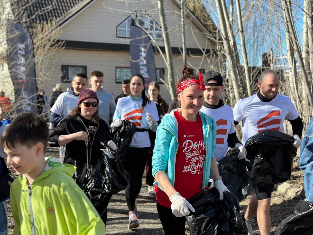 Казанский «Локомотив» очистили от мусора во время плоггинга
