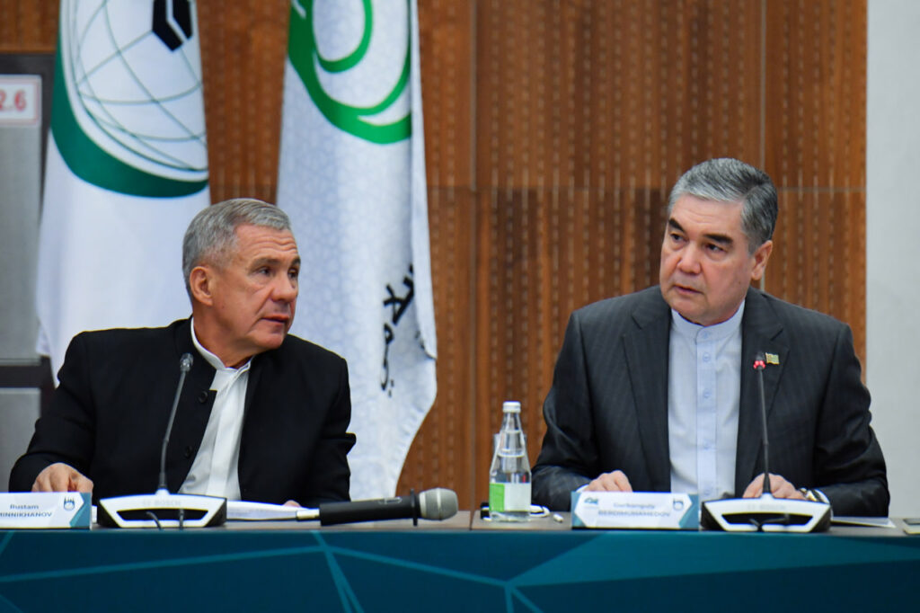 «Мир в Татарстане – эталон»: Россия в Казани наводит мост дружбы с исламской цивилизацией