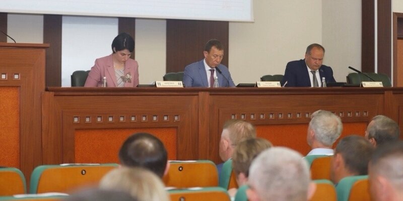 В Нижнекамске в отдел жилищной политики назначили трех новых руководителей