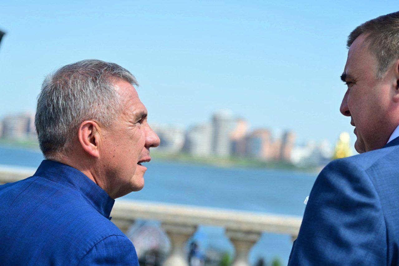 Минниханов встретился с помощником и советником Президента РФ