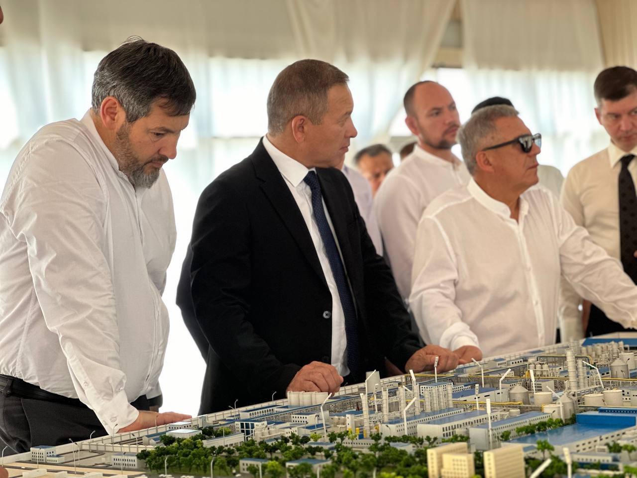 Минниханов посетил завод