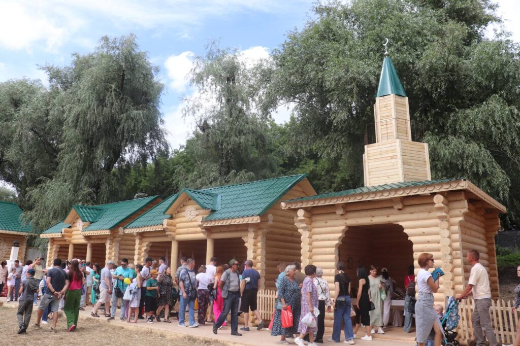 Борец из Татарстана стал абсолютным батыром Иртышского Сабантуя