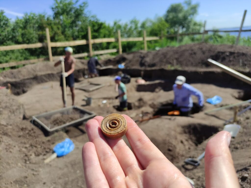 Археологи из Татарстана при раскопках нашли артефакты Золотой Орды